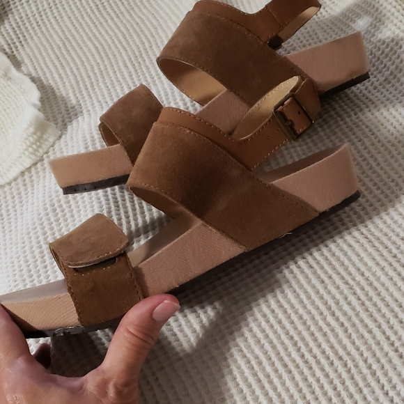 Sandals - Picture 5 of 7